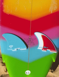 FCS II MARK RICHARDS FREERIDE TWIN FINS XL -Freedom Wave Shop fcs ii mark richards freeride twin fins xl 3