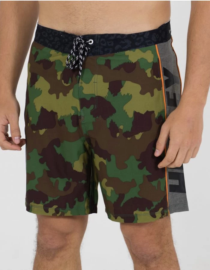HURLEY PHANTOM FASTLANE WOODLAND BOARDSHORT 18" 1 HURLEY PHANTOM FASTLANE WOODLAND BOARDSHORT 18"