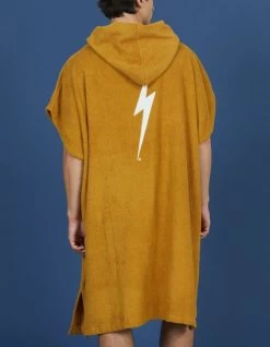 LIGHTNING BOLT PONCHO GOLDEN BROWN -Freedom Wave Shop lightning bolt poncho in spugna adulto golden brown 1